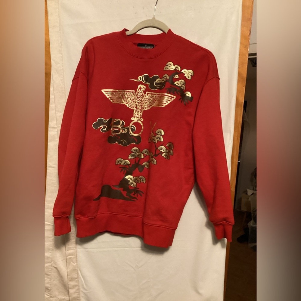 BOY United Kingdom Red sweatshirt with golden eagle  whimsical   Sz S